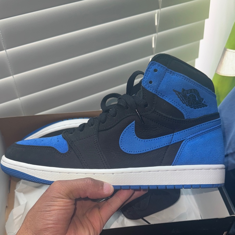 Jordan Men's Black and Blue High-Top Sneakers